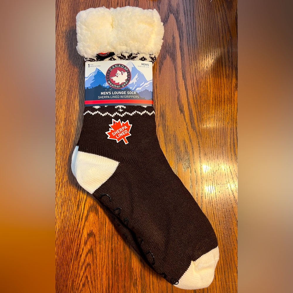 Canada Weather Gear Men Lounge Socks Size 6-12 Sherpa Lined W/ Grippers - NEW
